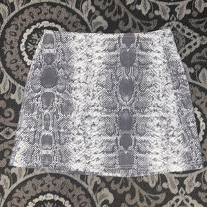 BDG Snakeskin Mid Rise Skirt (M)
